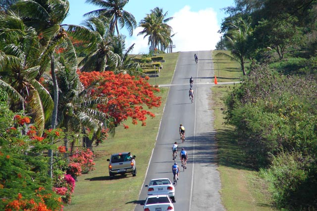 Tinian Turquoise Blue Triarhlon